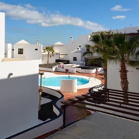 Apartment Neptuno Share Pool Costa Teguise