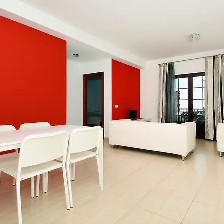Neptuno Share Pool Costa Teguise Apartment *